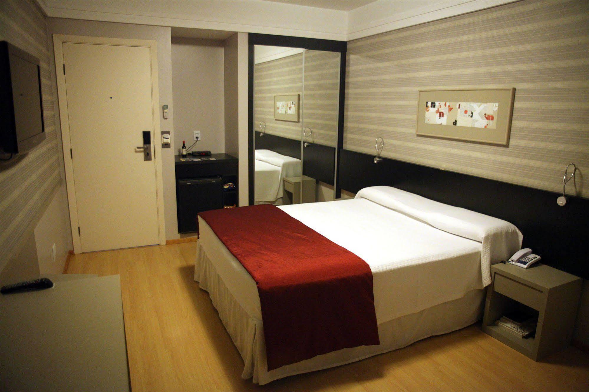 Max Plaza Hotel Marília エクステリア 写真